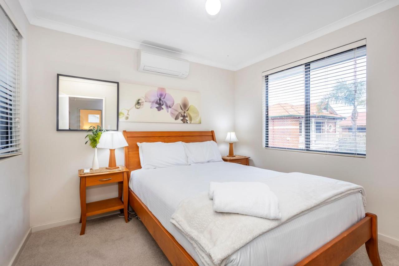 퍼스 Coode Street Townhouse - Executive Escapes 빌라 외부 사진